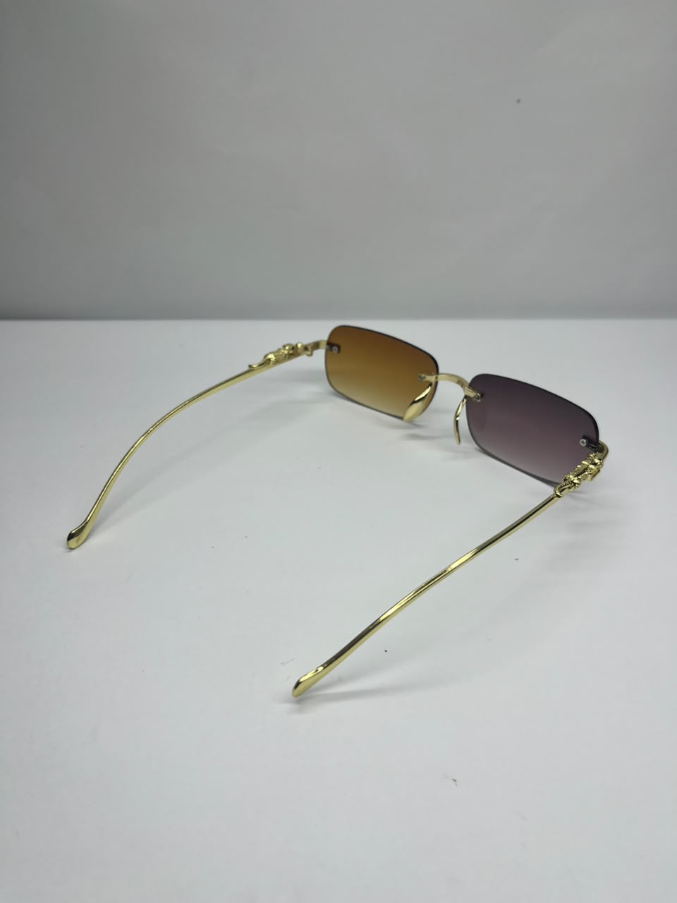 Golden Aura Gradient Rimless Sunglasses